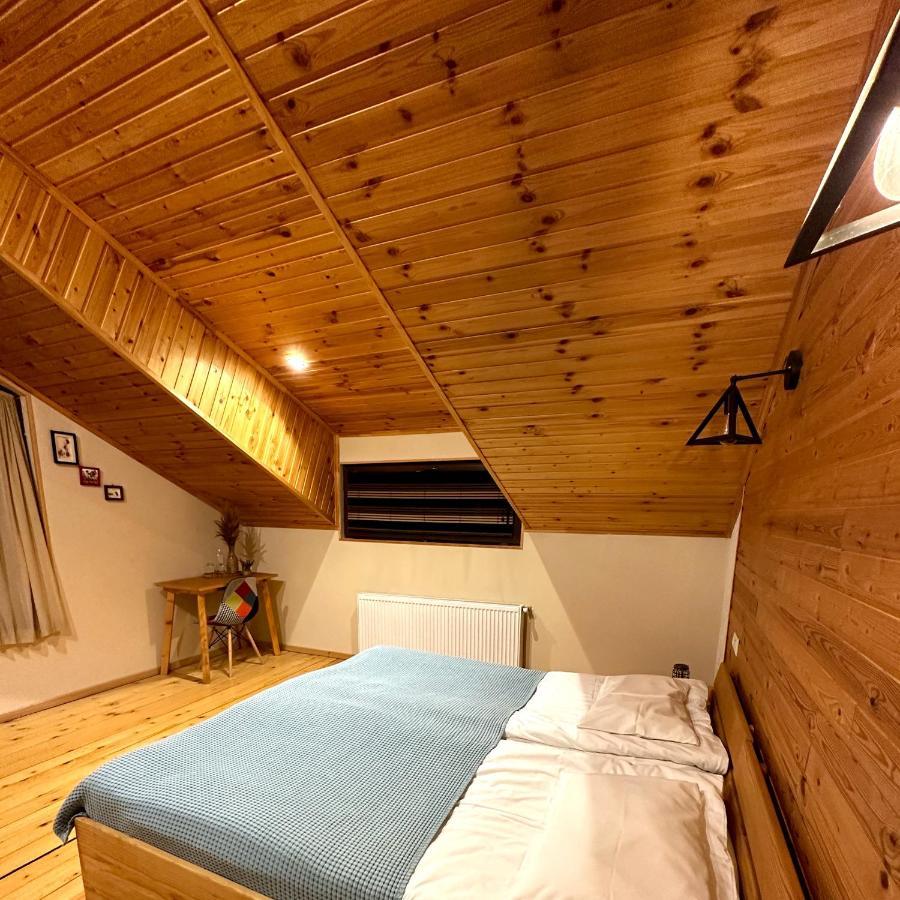 Отель Ioska'S House Местия Номер фото