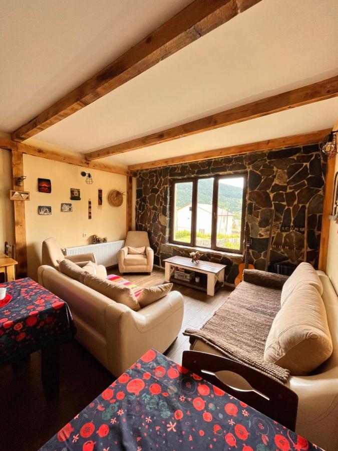 Отель Ioska'S House Местия Экстерьер фото